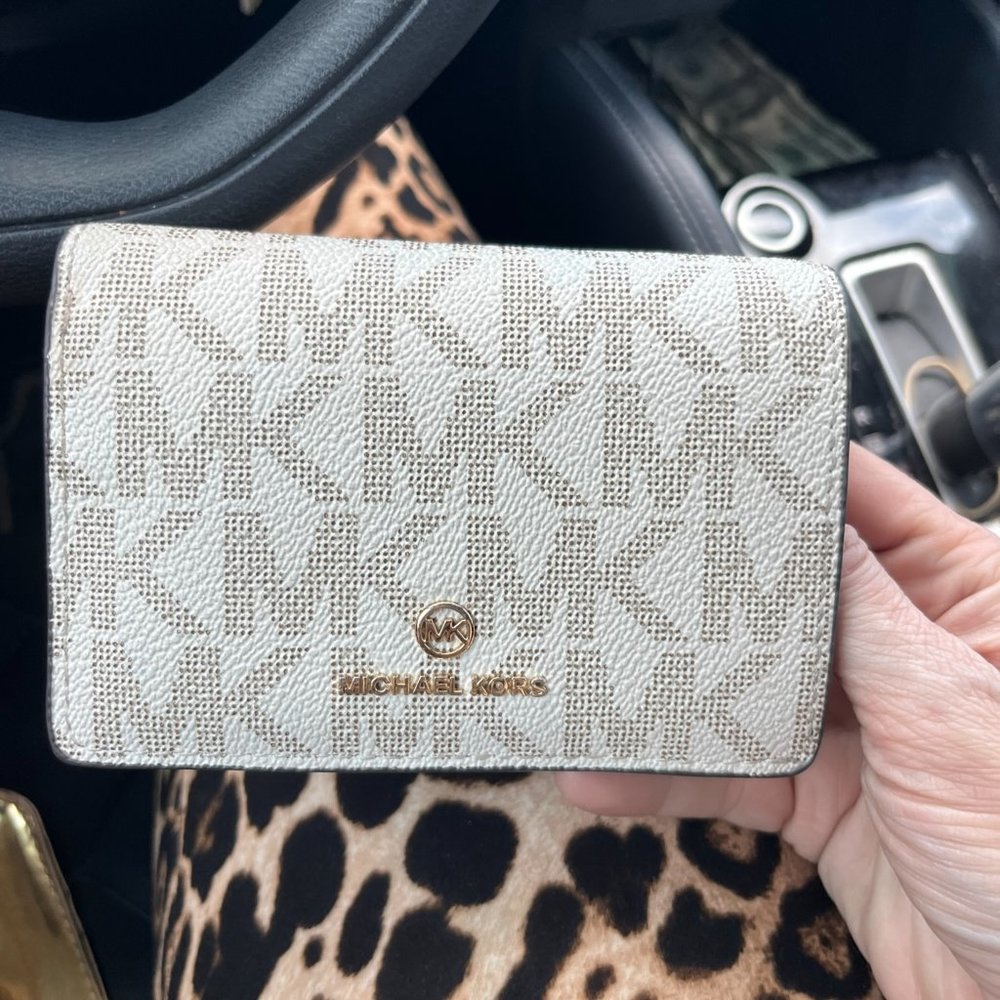 mk fold wallet
